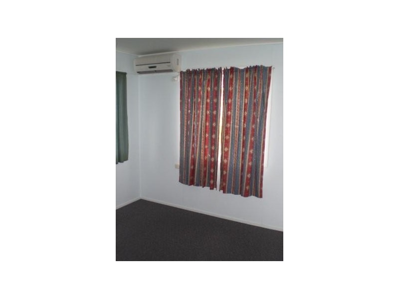 2/4 The Boulevard, Theodore QLD 4719