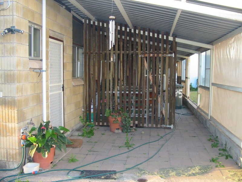 . Okano Street, Moura QLD 4718