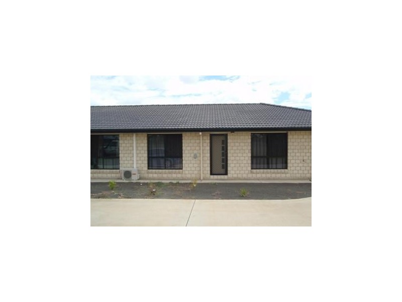 36 Bowen Street, Banana QLD 4702