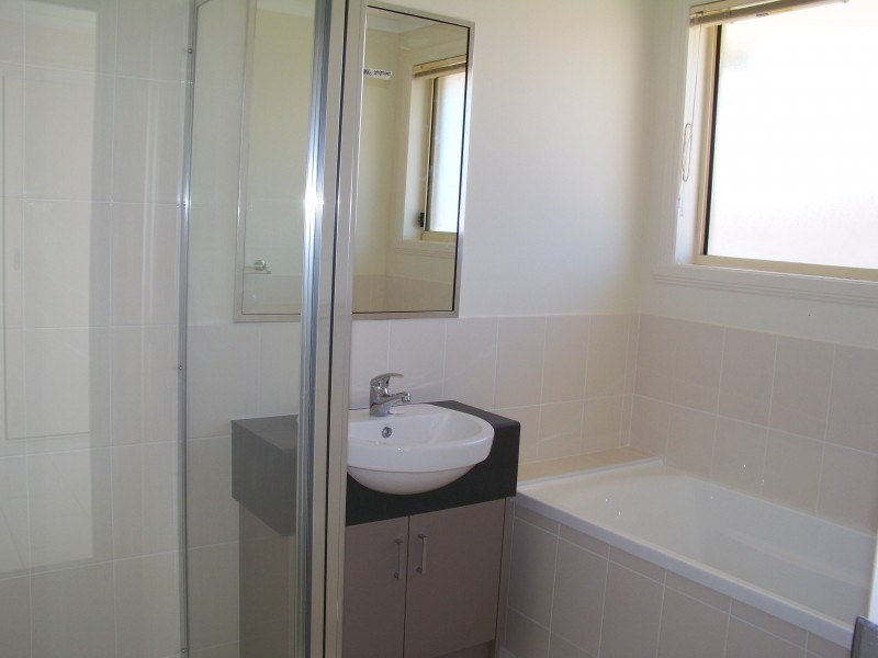 73 Herzog Street, Moura QLD 4718