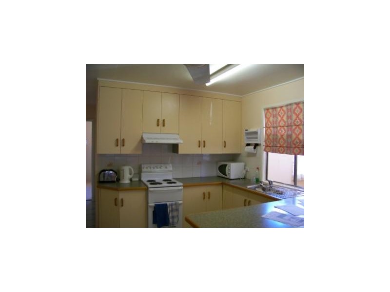 33 Dawson Highway, Moura QLD 4718