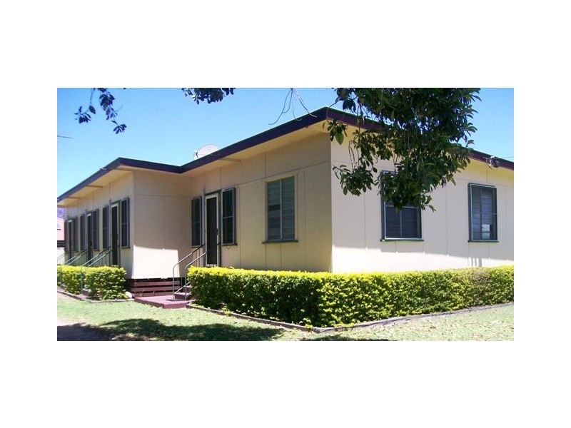 1/76 Dawson Highway, Moura QLD 4718