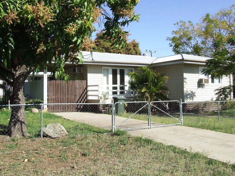 48 Davey Street, Moura QLD 4718