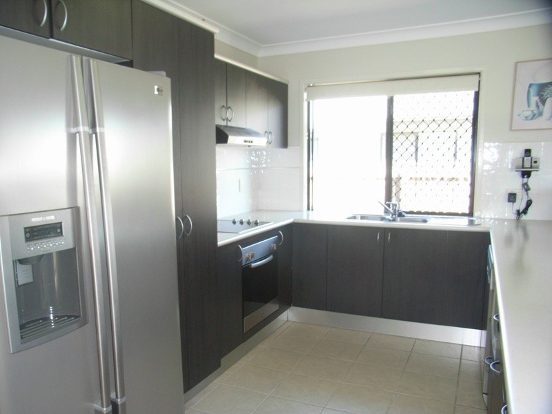 38 Gatwick St, Burdell QLD 4818