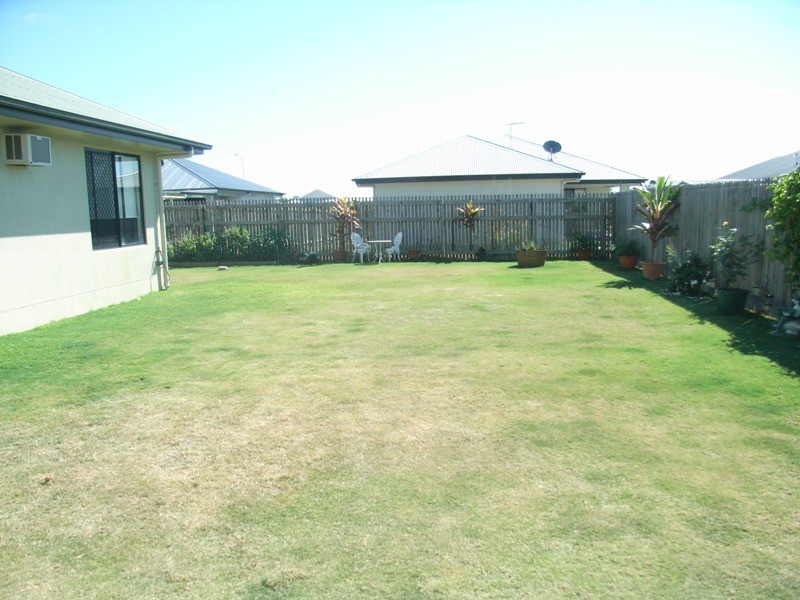 38 Gatwick St, Burdell QLD 4818