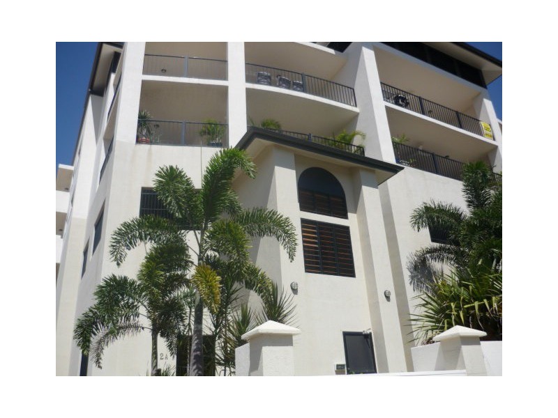 1/2 Cleveland trerrace, Townsville QLD 4810