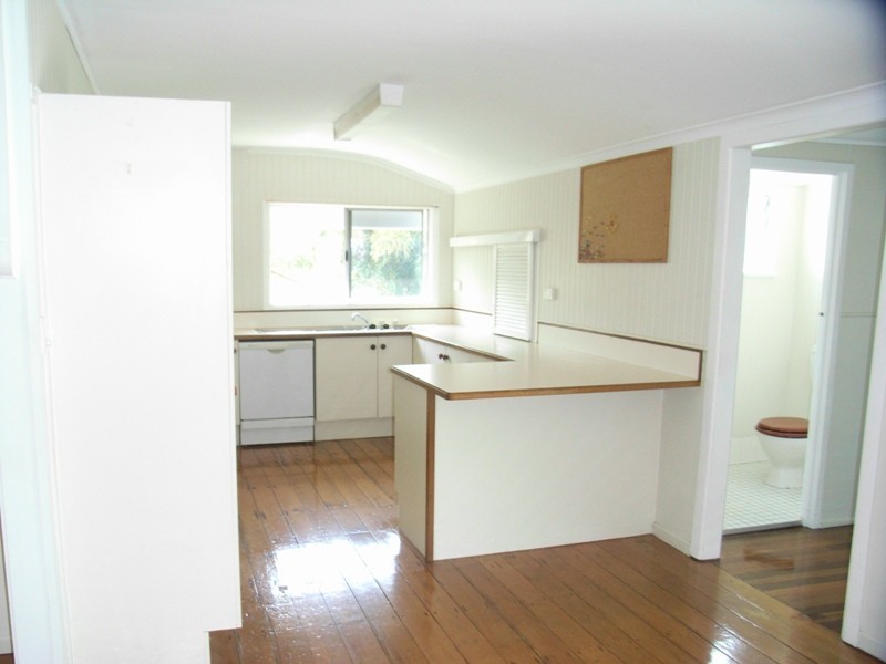 159 Francis St, West End QLD 4810