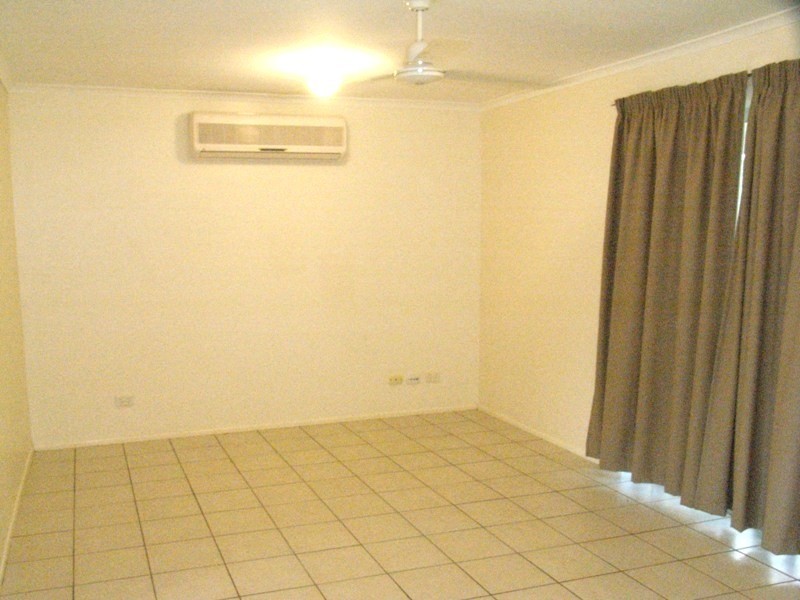 11 Loretta Ct, Rasmussen QLD 4815