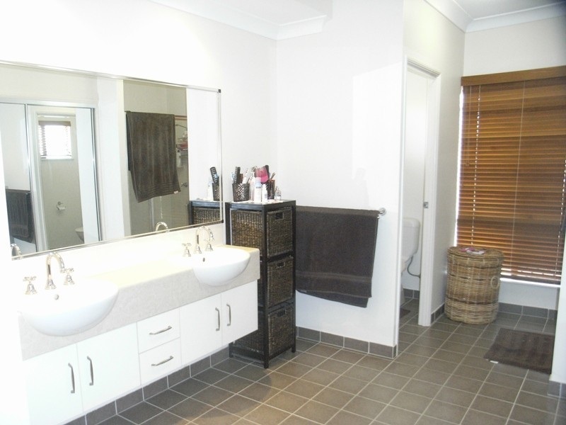 1 Juneehordern Ct, Rupertswood QLD 4817