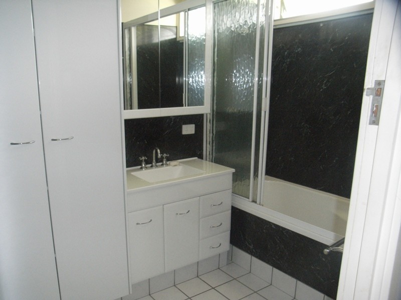 14 Crocker St, Heatley QLD 4814