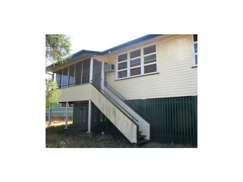 1 Florence Street, Pittsworth QLD 4356