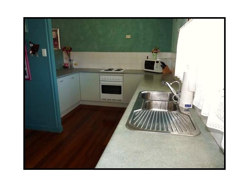 7 Belrose Avenue, Petrie QLD 4502