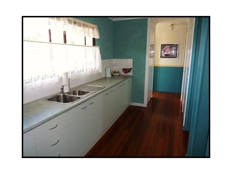 7 Belrose Avenue, Petrie QLD 4502