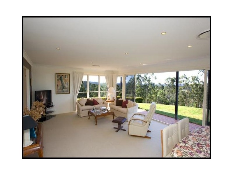 73 Smiths Road, Kurwongbah QLD 4503