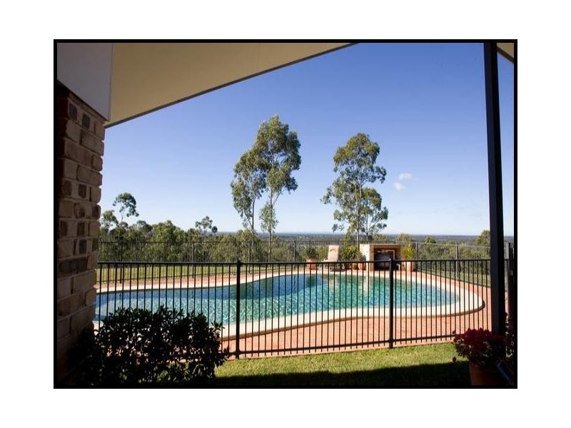 73 Smiths Road, Kurwongbah QLD 4503