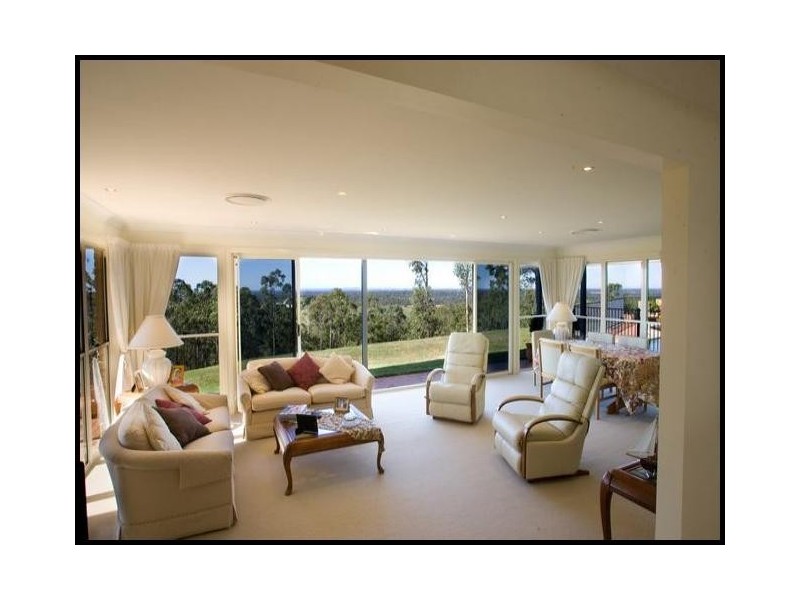 73 Smiths Road, Kurwongbah QLD 4503