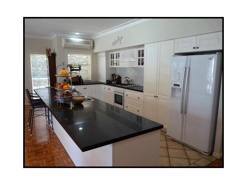 4 Guildhall Court, Murrumba Downs QLD 4503