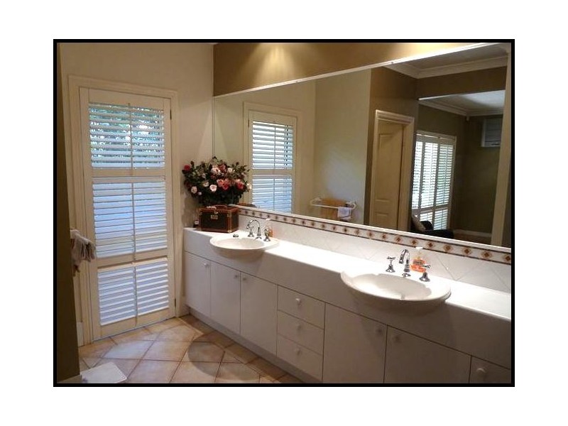 4 Guildhall Court, Murrumba Downs QLD 4503