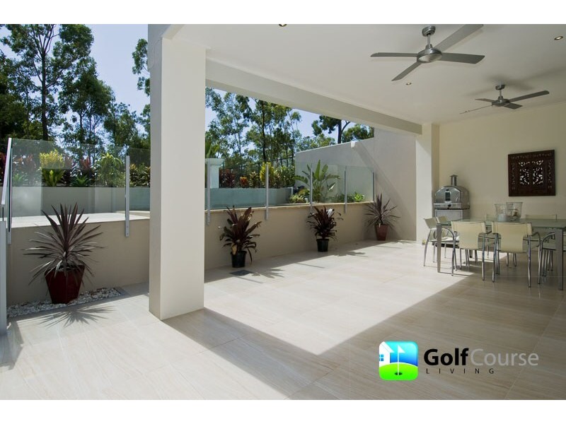 8002 Vista Court, Ashmore QLD 4214