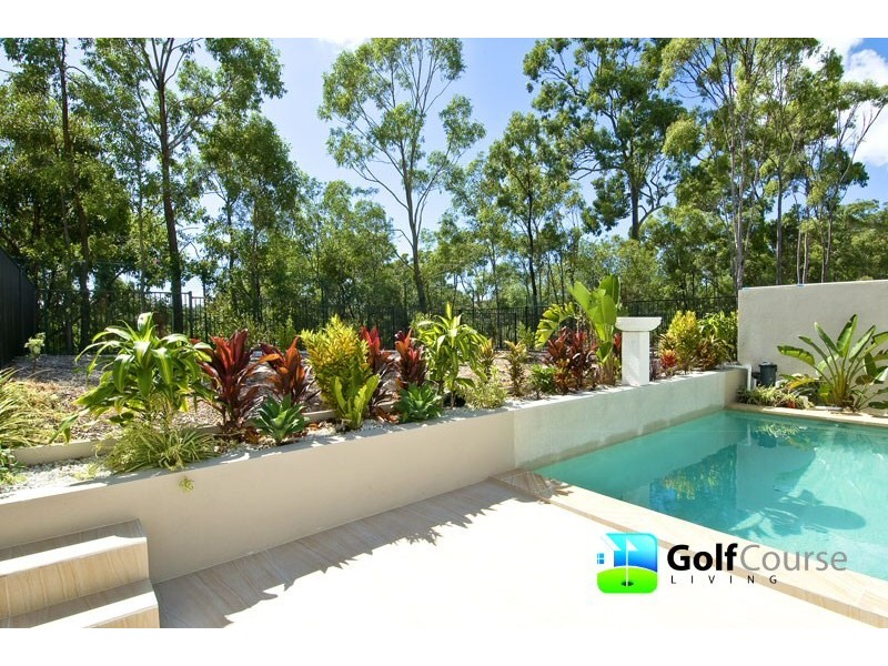 8002 Vista Court, Ashmore QLD 4214