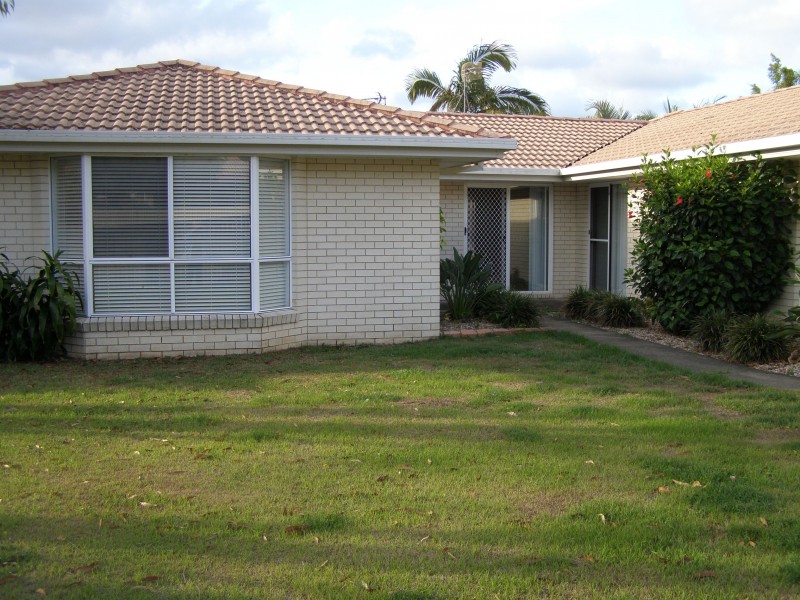 2 Eric Sykes Close, Parkwood QLD 4214