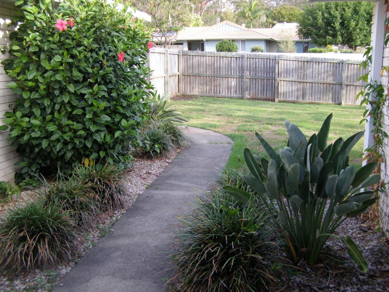 2 Eric Sykes Close, Parkwood QLD 4214