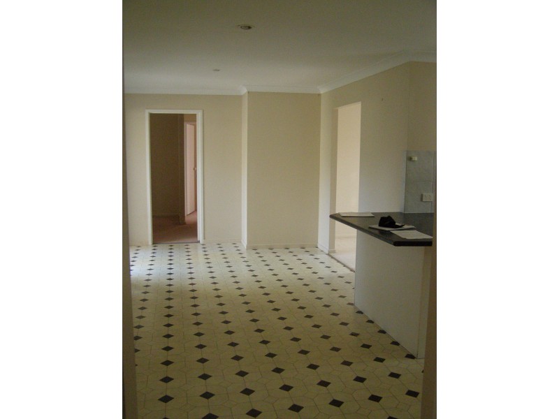 2 Eric Sykes Close, Parkwood QLD 4214