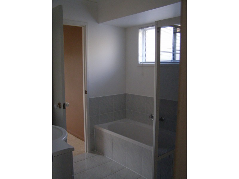 2 Eric Sykes Close, Parkwood QLD 4214