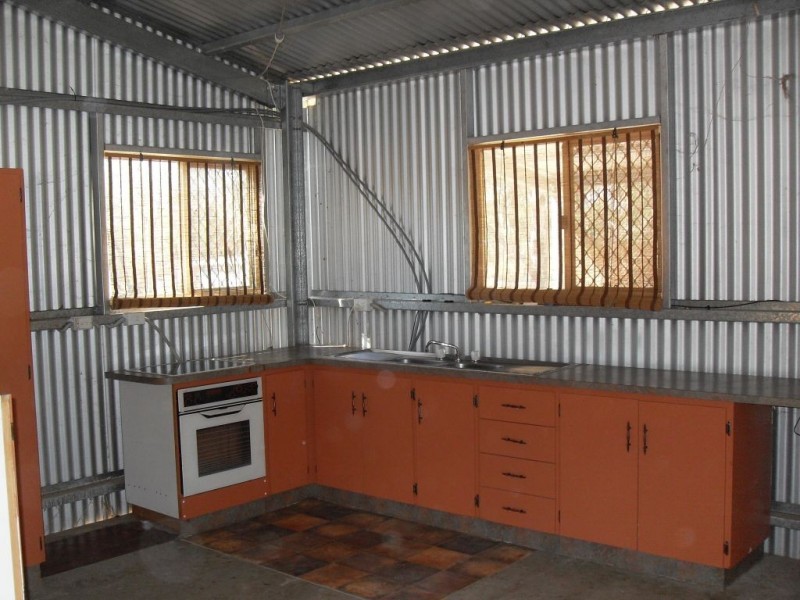 4 Avoca Avenue, Rubyvale QLD 4702