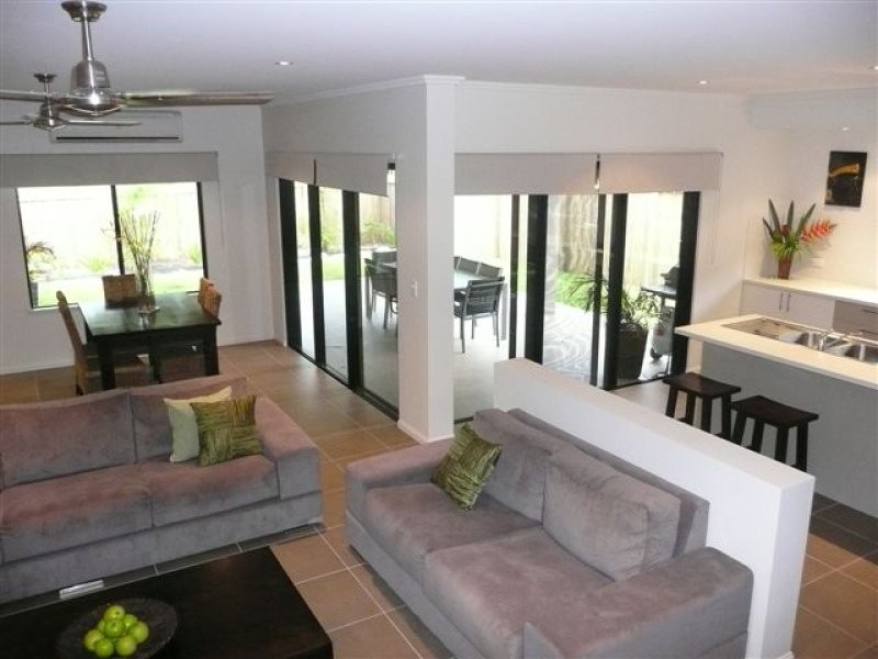 3 Rossmann Road, Smithfield QLD 4878