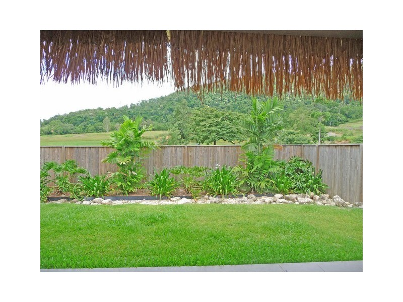 3 Rossmann Road, Smithfield QLD 4878