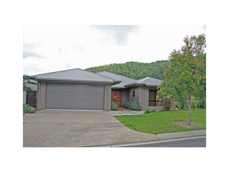 3 Rossmann Road, Smithfield QLD 4878