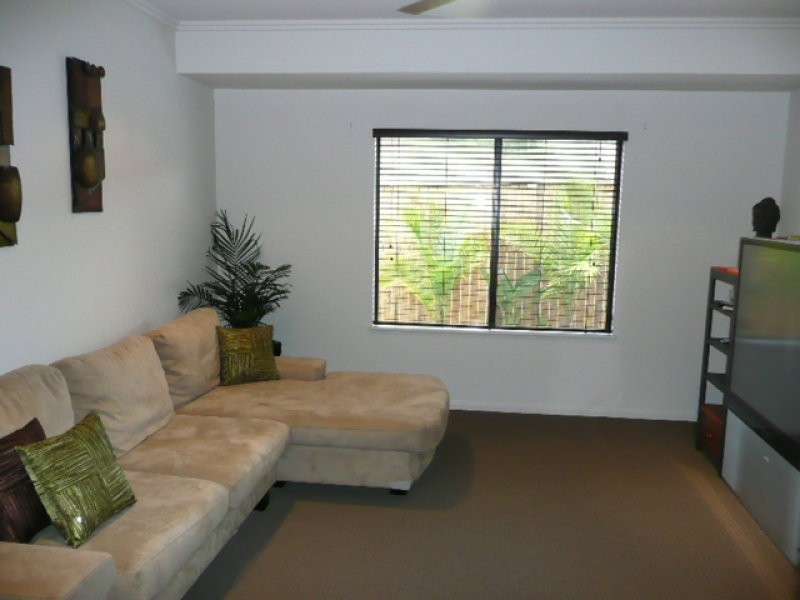 3 Rossmann Road, Smithfield QLD 4878