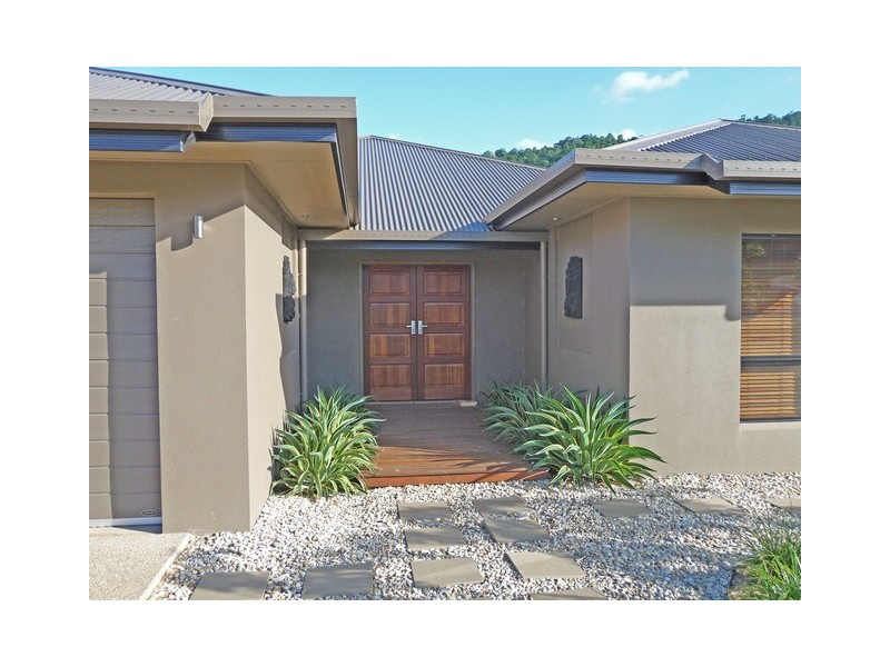 3 Rossmann Road, Smithfield QLD 4878