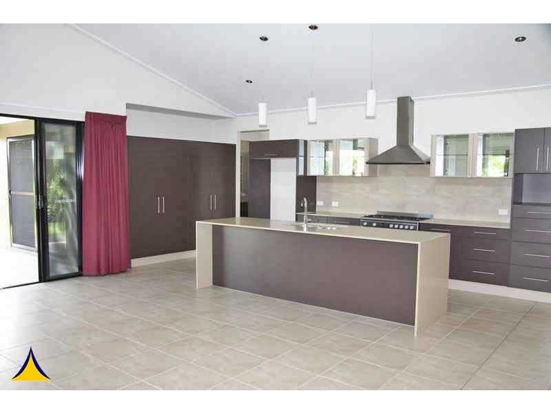 5 Bushlark Place, Smithfield QLD 4878