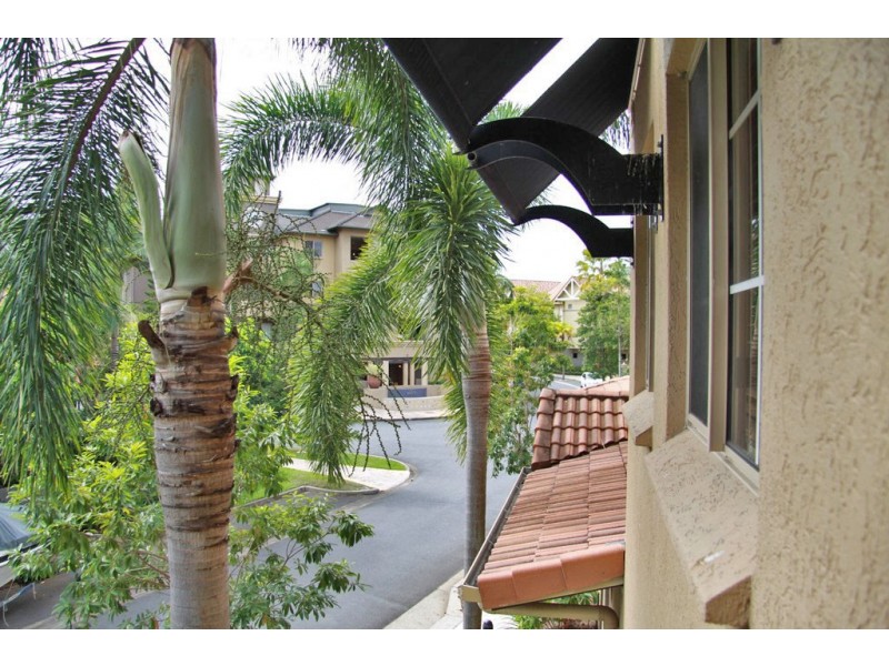 908/2 Greenslopes Street, Cairns North QLD 4870