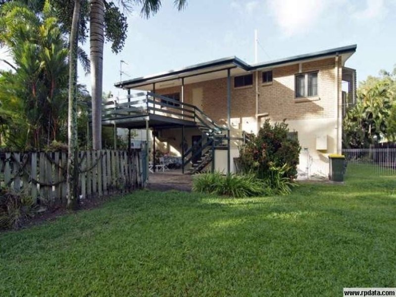 28 Macilwraith Street, Manunda QLD 4870