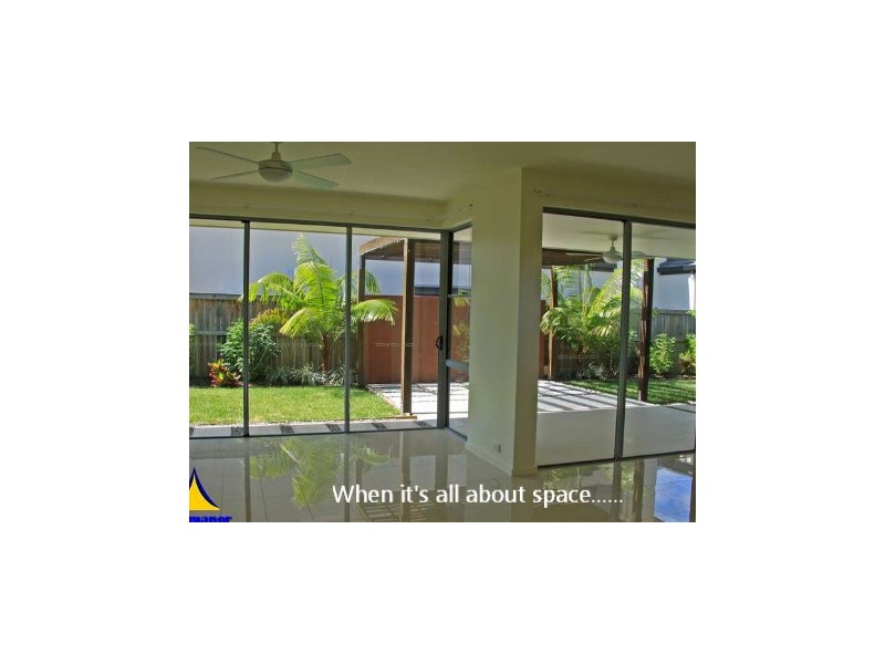 4 Rossmann Road, Smithfield QLD 4878