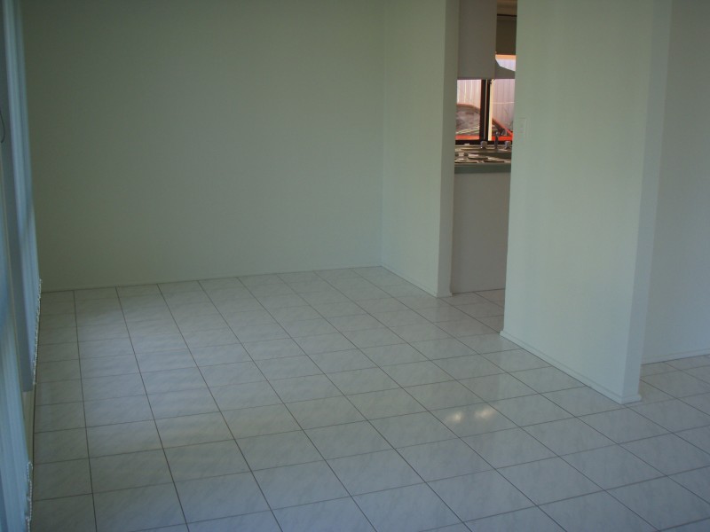 2 Mackay Place, Burleigh Waters QLD 4220