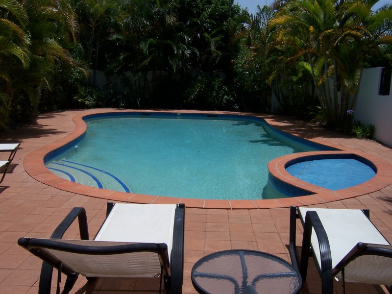 25/16 Purli Street, Chevron Island QLD 4217