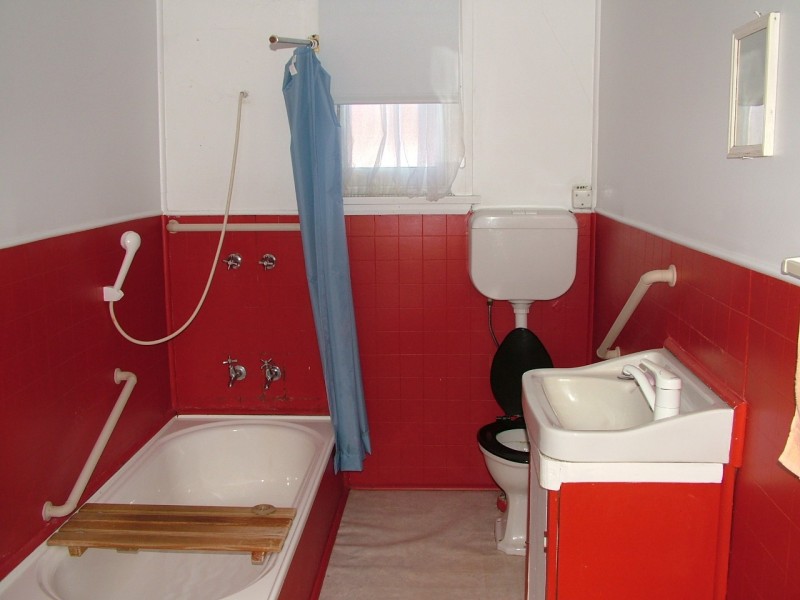 4 Hardinge Avenue, Newnham TAS 7248