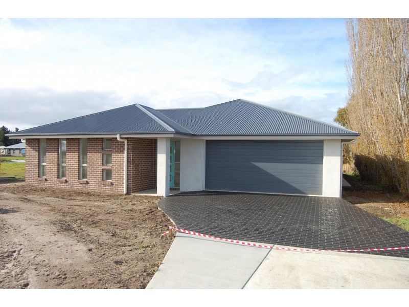 47 Cromwell Street, Perth TAS 7300