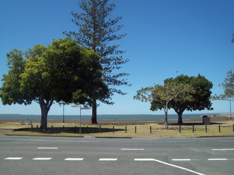 1/100 Bride Street, Wynnum QLD 4178