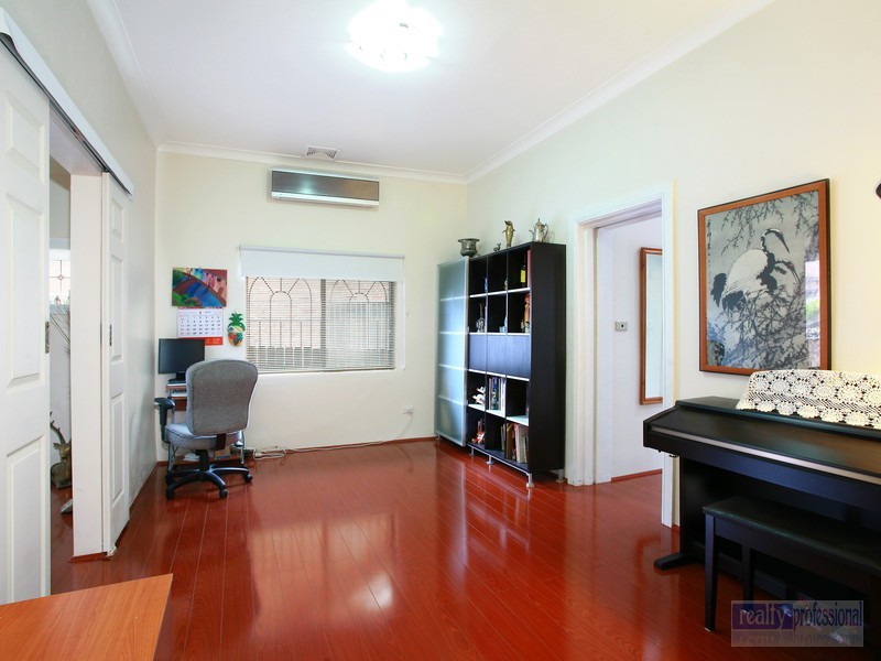 24 Britannia Ave, Burwood NSW 2134