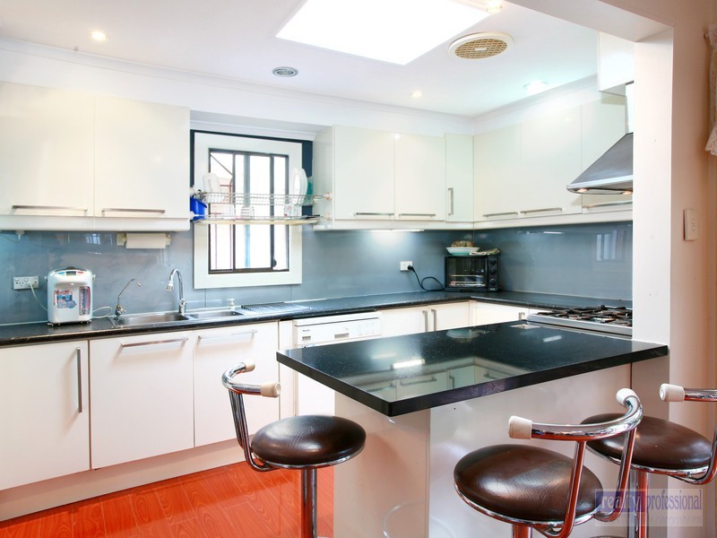 24 Britannia Ave, Burwood NSW 2134