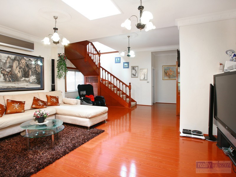 24 Britannia Ave, Burwood NSW 2134