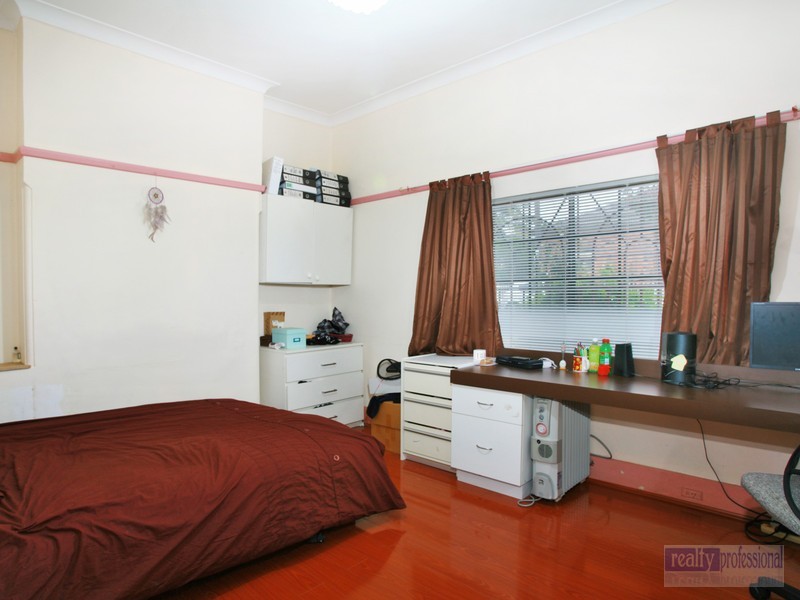 24 Britannia Ave, Burwood NSW 2134