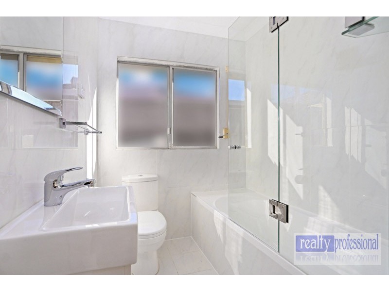 26 Longstaff Ave, Chipping Norton NSW 2170