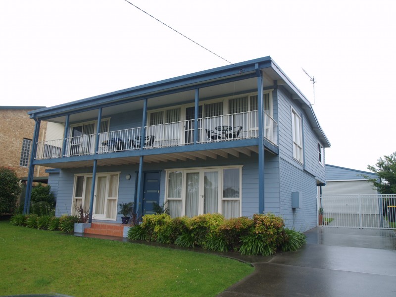 32 orama Crescent, Orient Point NSW 2540