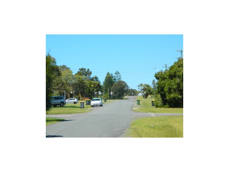 2 the mall, Culburra Beach NSW 2540